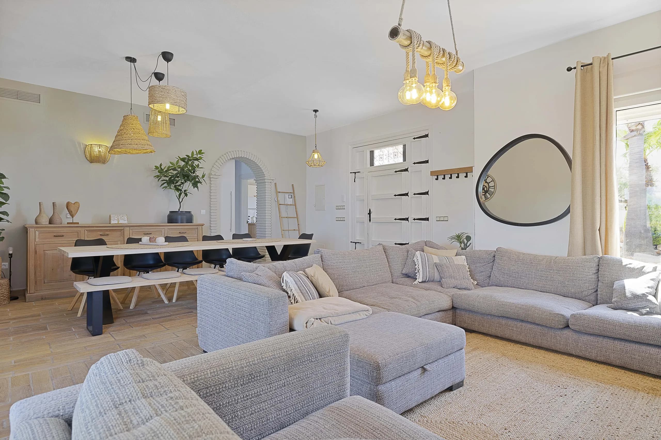 Casa Jeromi, 21