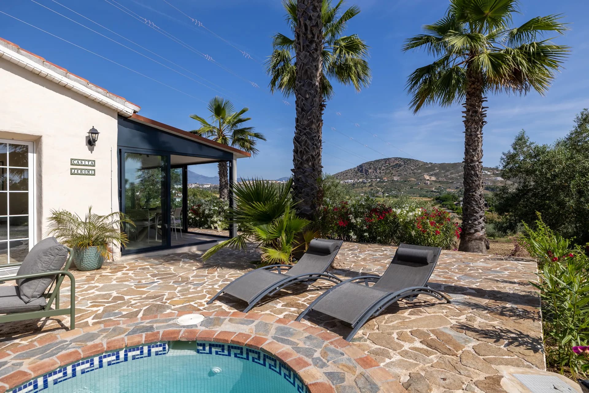 Casita Jeromi, 2